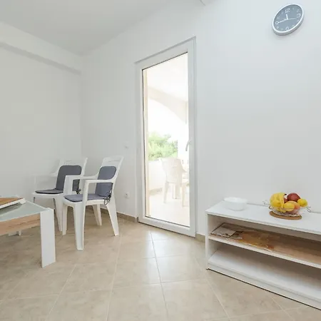 Apartment Simic 4 By Interhome Vir