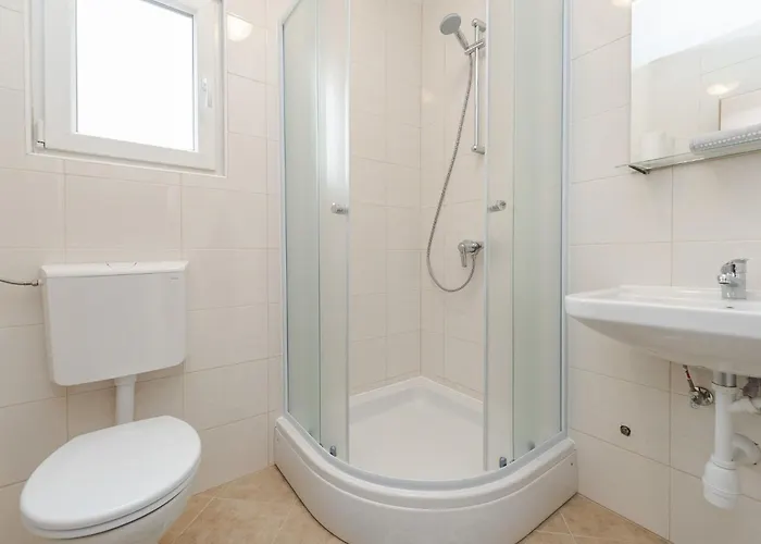 Simic 4 By Interhome