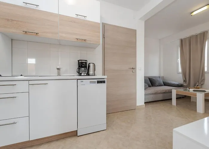 Simic 4 By Interhome *